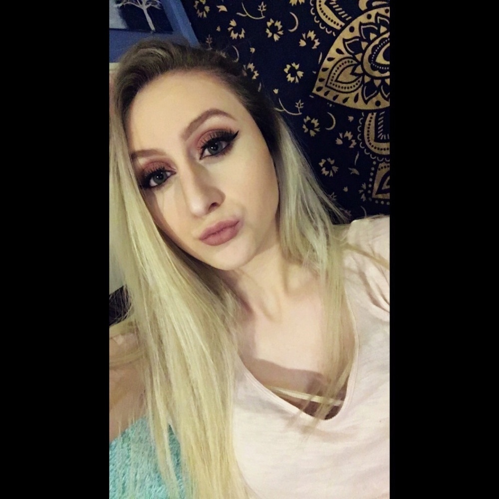 Meet your Posher, Paige